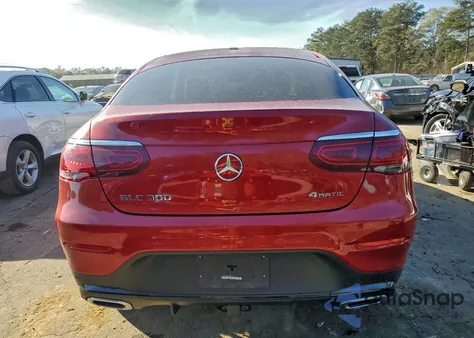 2021 Mercedes-Benz Glc Coupe 300 4Matic z USA, uszkodzony, nr VIN W1N0J8EB3MF877163
